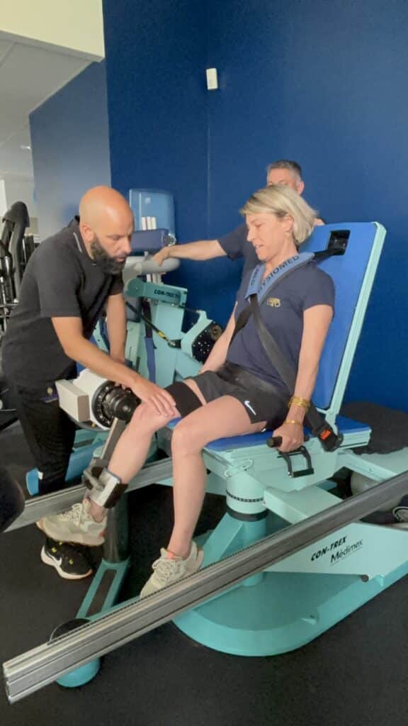 Photo d'une formation isocinétique à Clairefontaine avec l'Academy Athlex Médimex
